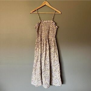 H&M Purple & cream floral fit & flare sleeveless midi smocked dress
Size: XL